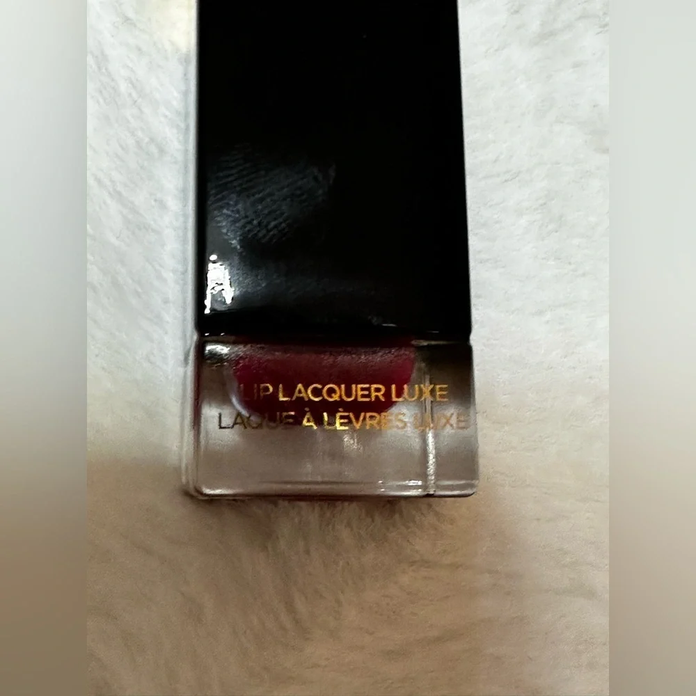 Tom Ford Lip Lacquer Luxe - Rich Plum burgundy red